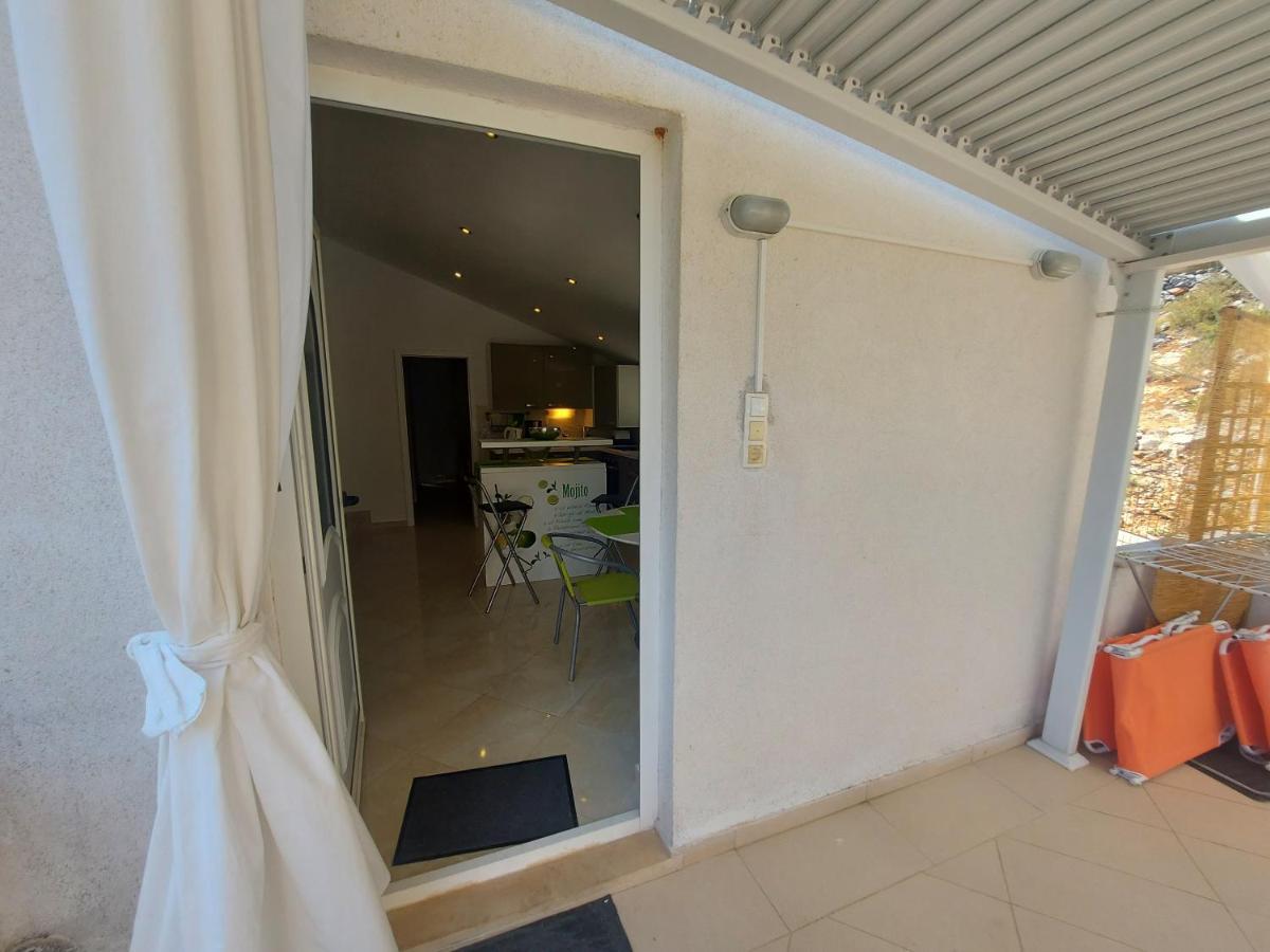 Apartman Marina Sa Parkingom Jelsa  Ngoại thất bức ảnh