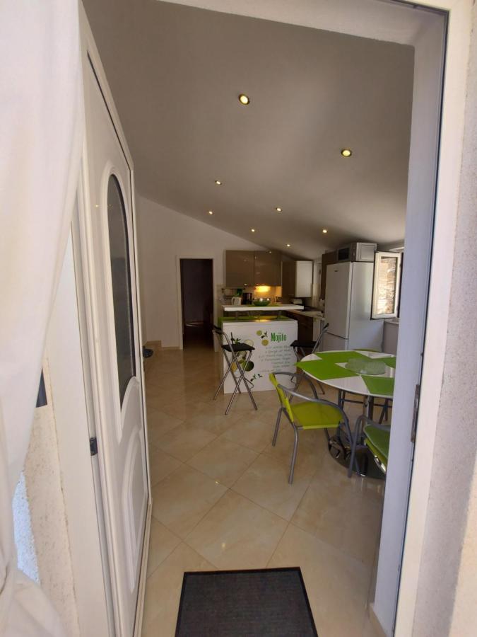 Apartman Marina Sa Parkingom Jelsa  Ngoại thất bức ảnh